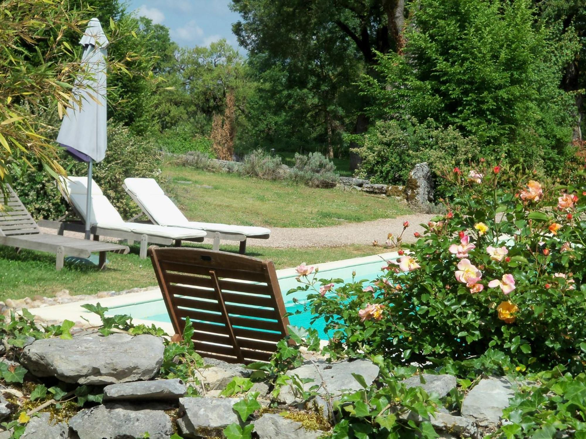 Chambres Et Jardin De Pierres Espédaillac Exteriér fotografie