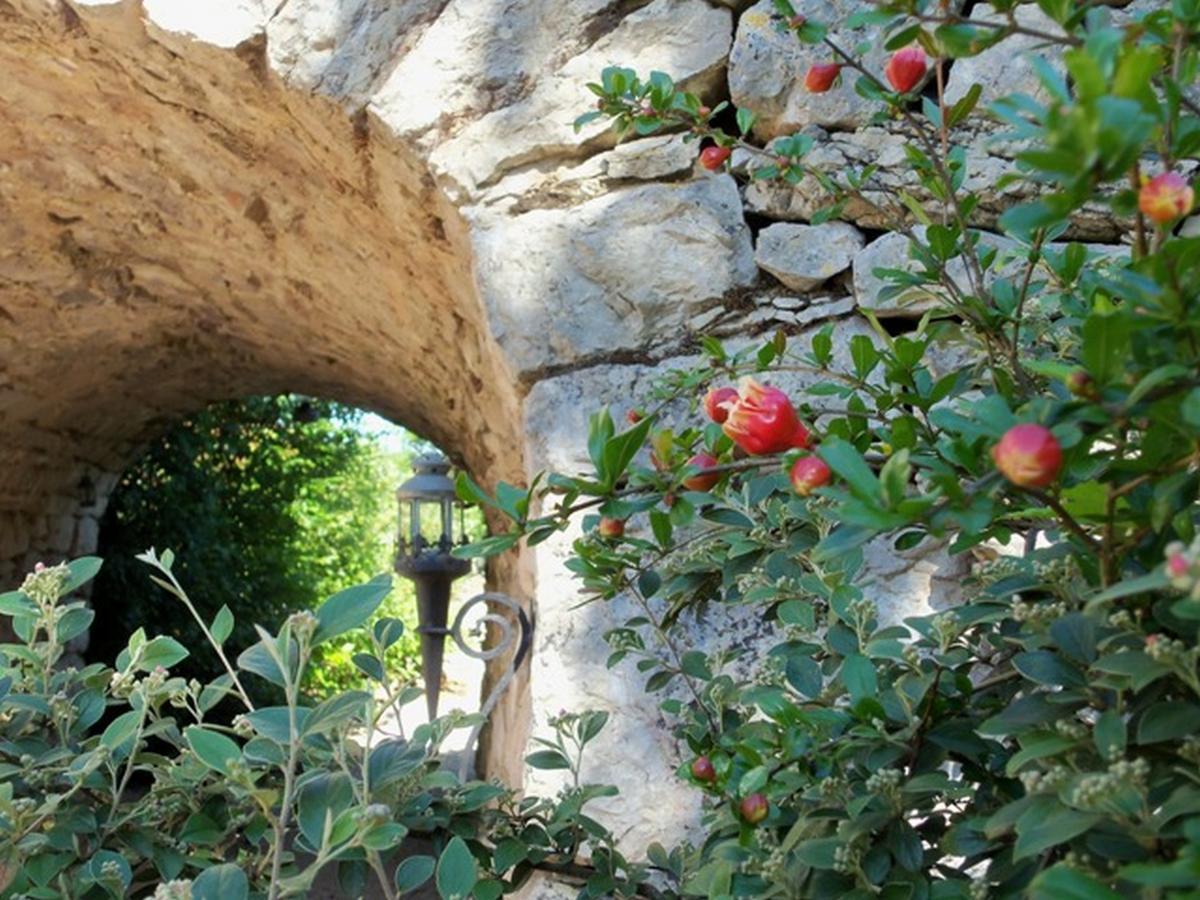 Chambres Et Jardin De Pierres Espédaillac Exteriér fotografie